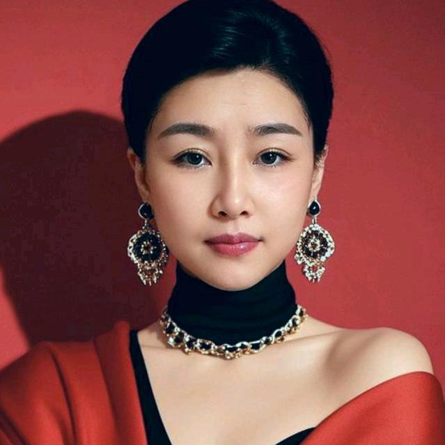 张红