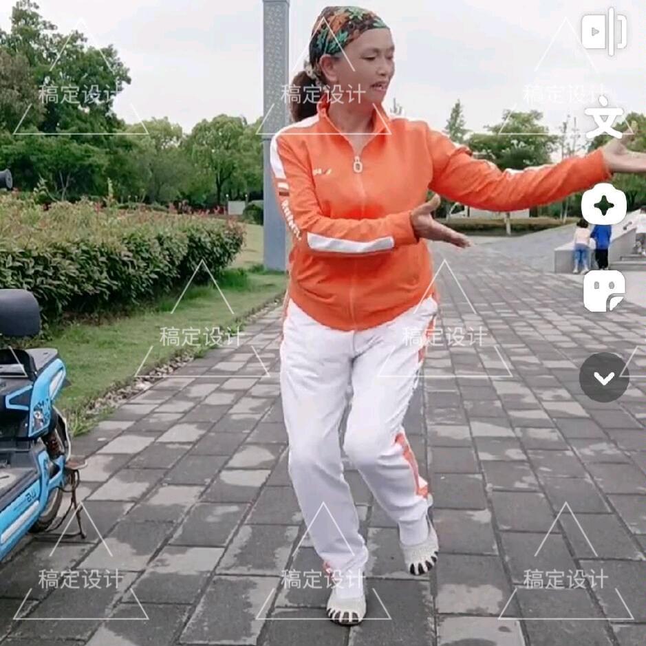 夕阳奶奶爱跳舞