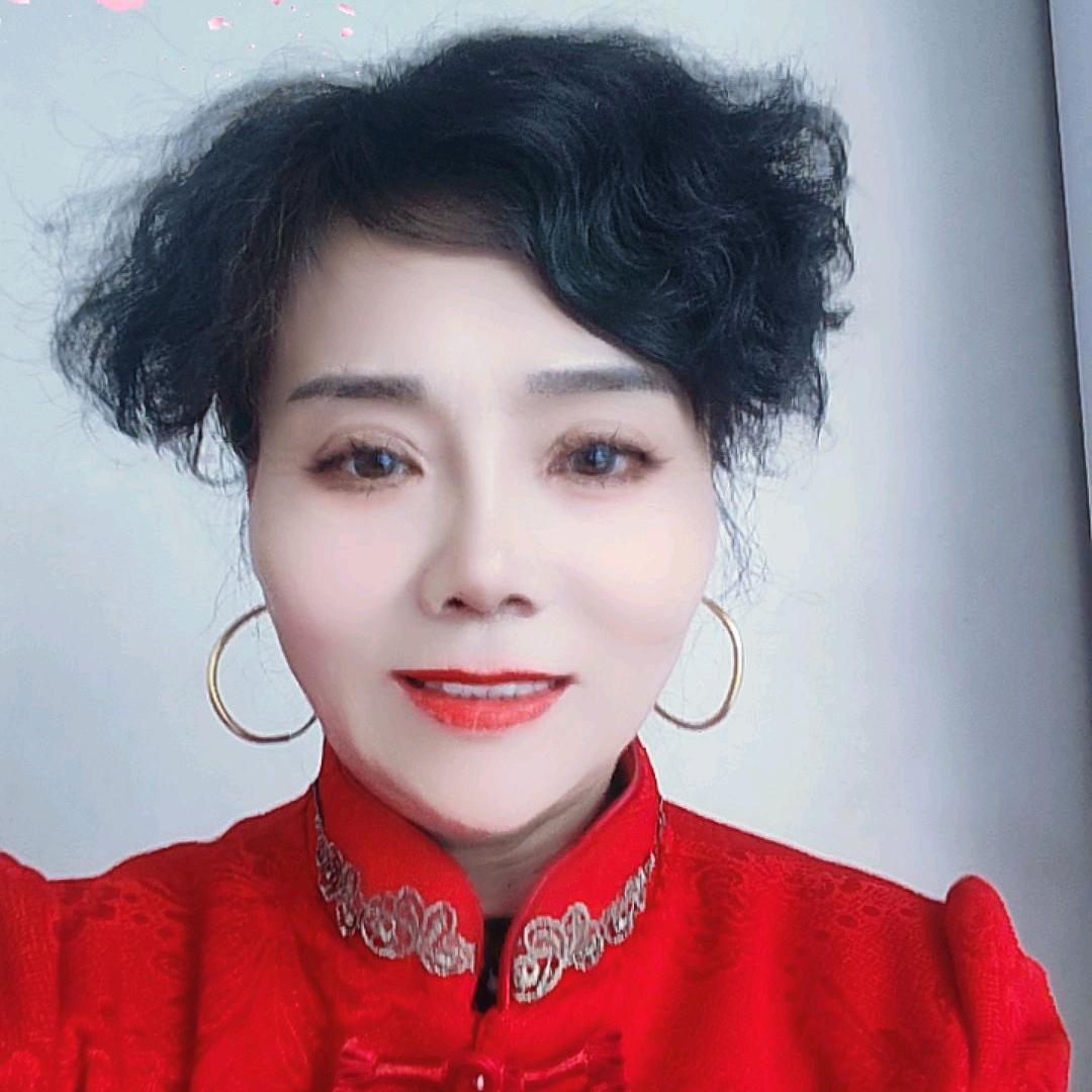 甜依美晨