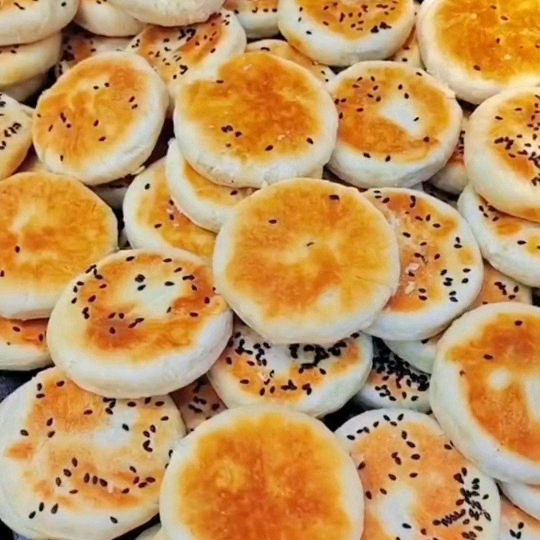 重生之我在薛家湾卖沾串（绿豆饼）