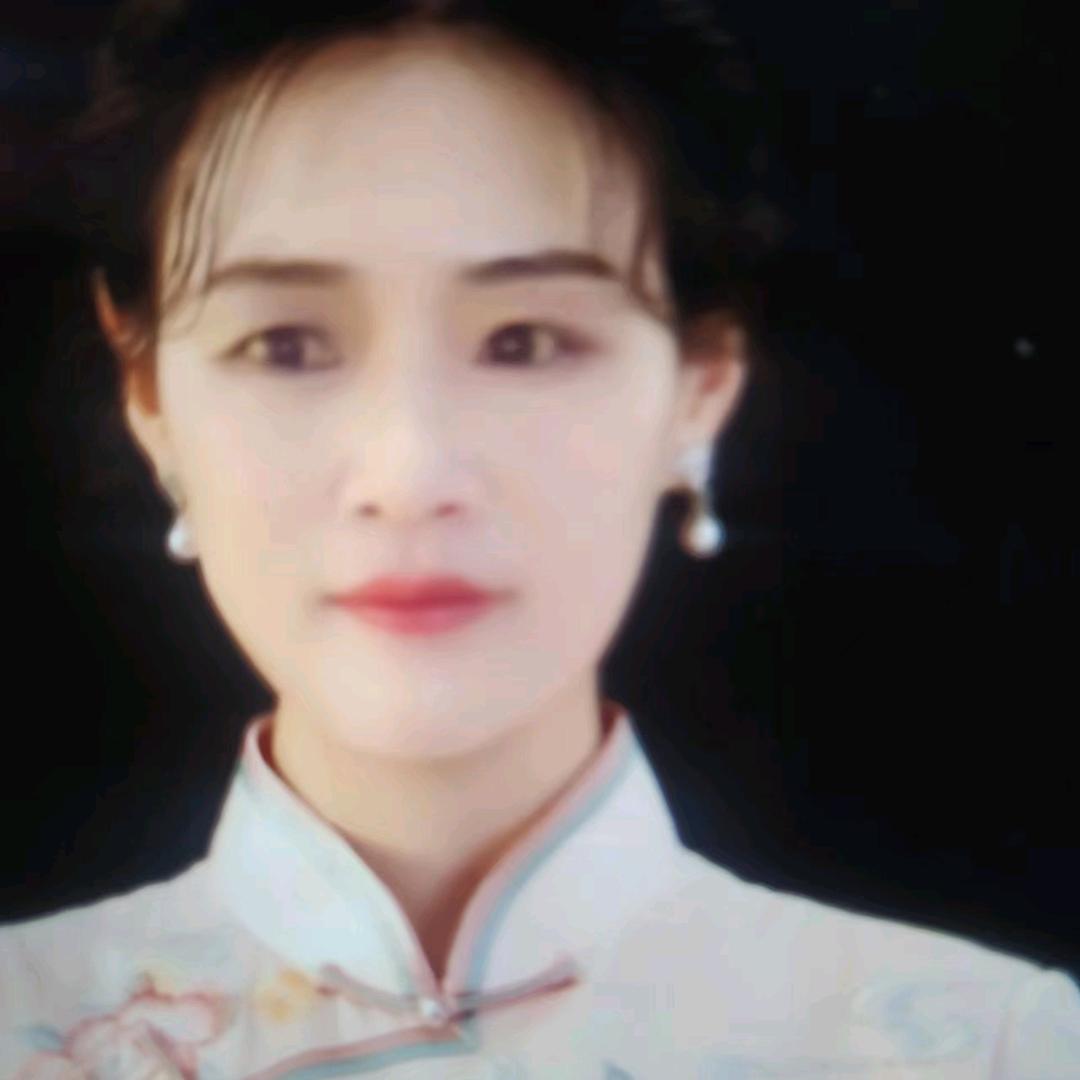 乔巧橱窗