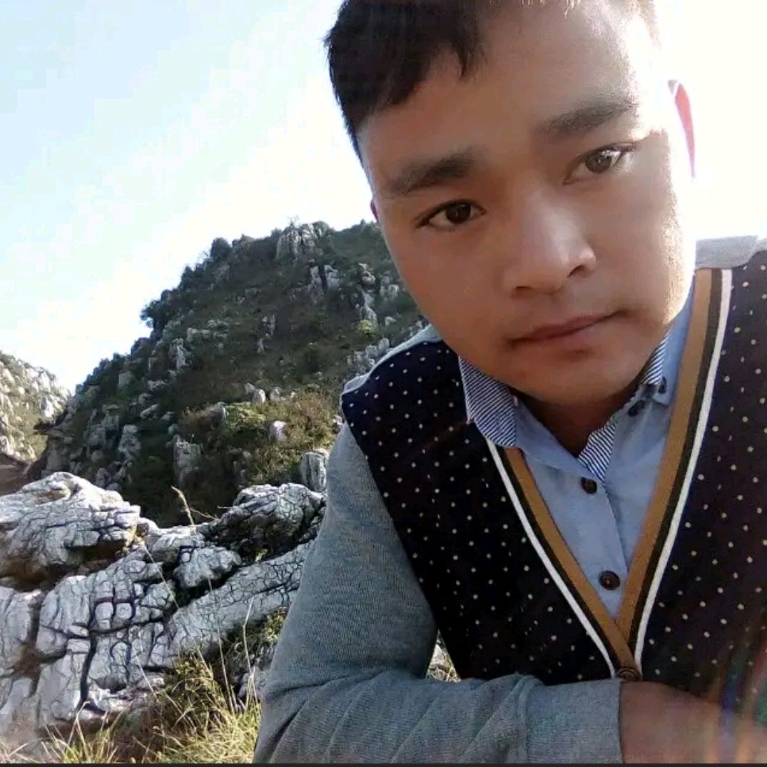 望爱却步