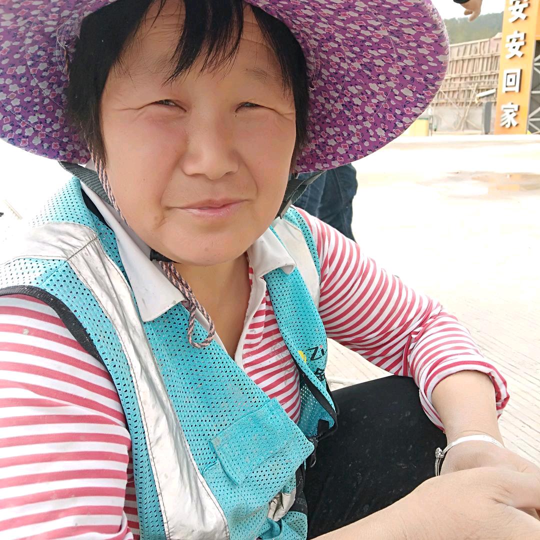 杨翠英