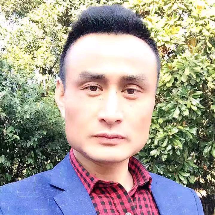 @阿 刚
