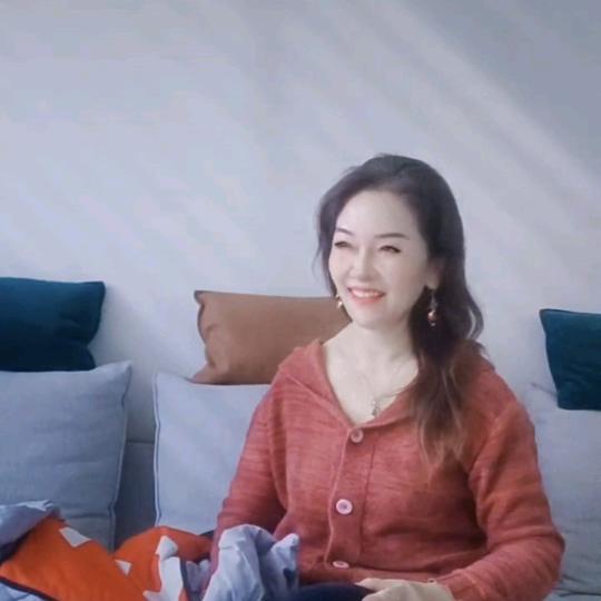 菲菲姐早8:28