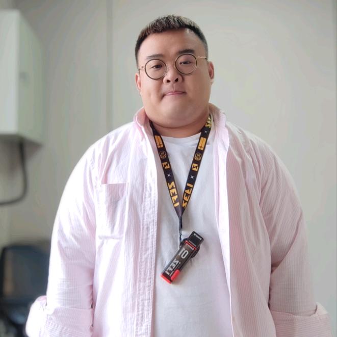 ˣʸ亮亮ᴸᴸⁱᵃⁿᵍ🐻