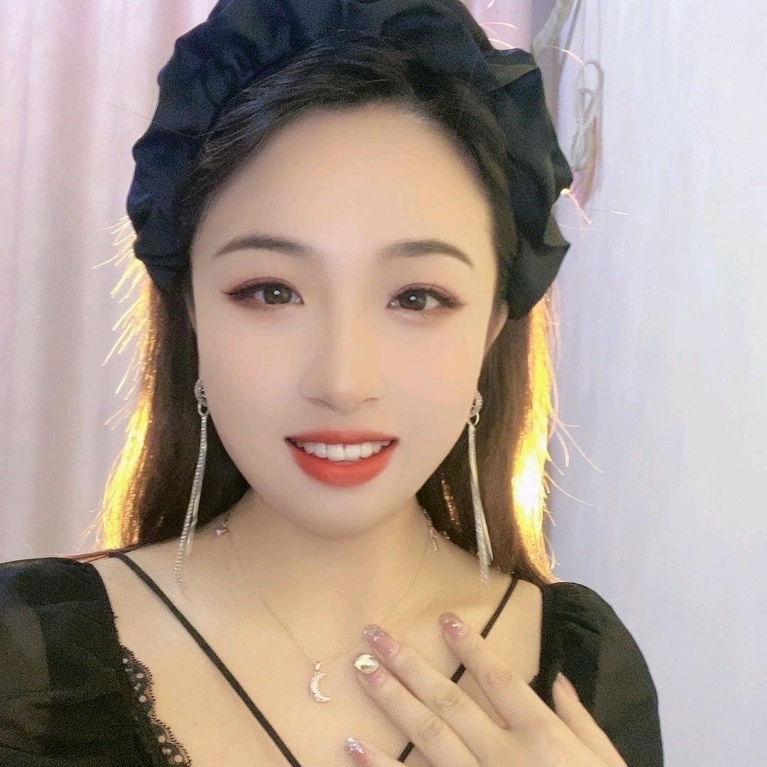 笑笑吖