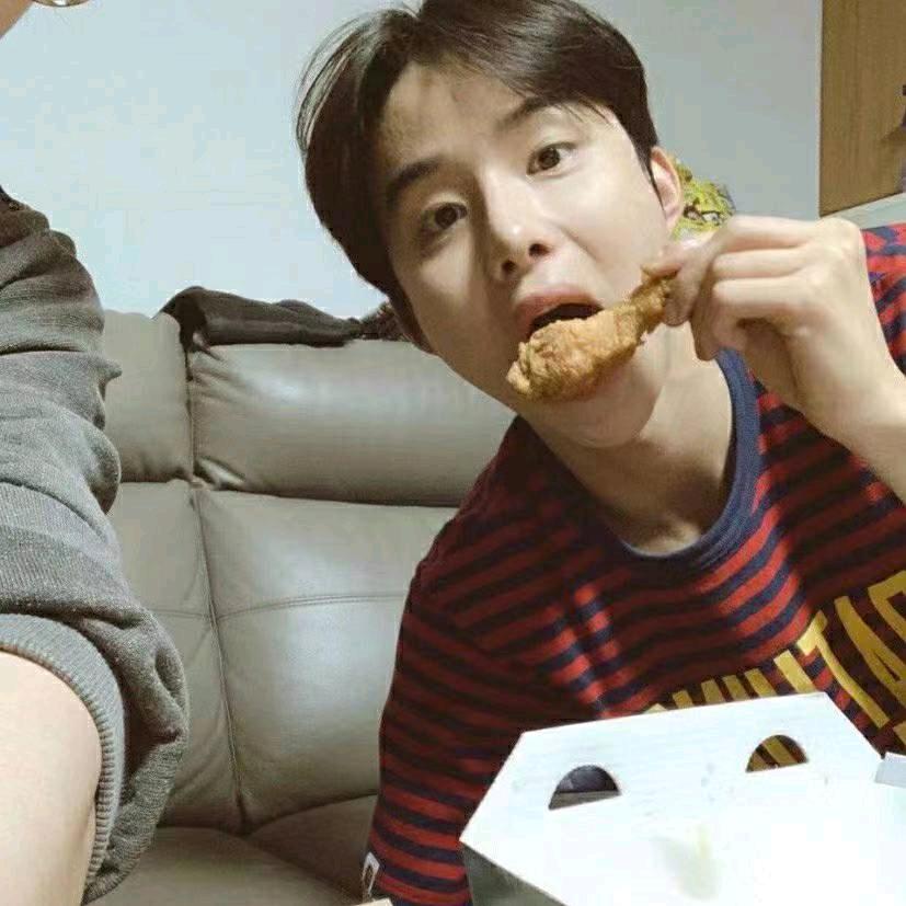 肖卢🍒（见过鹿晗版）