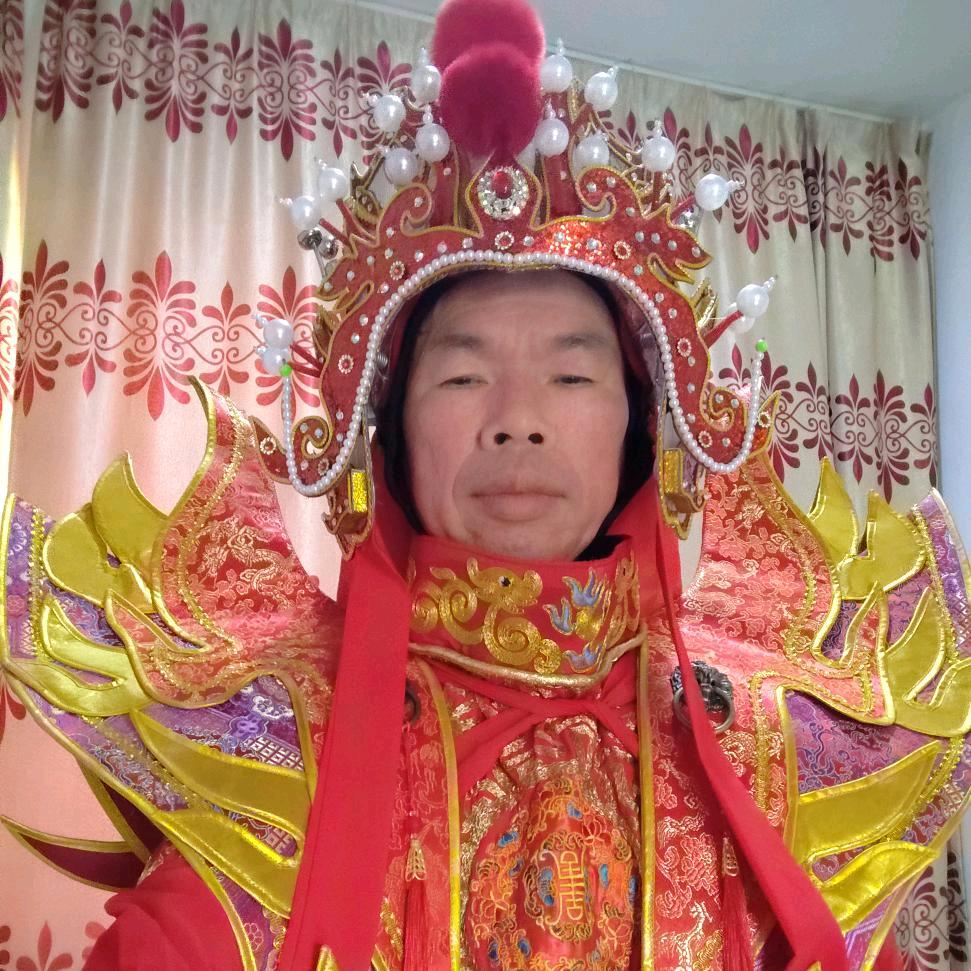 (阿华)