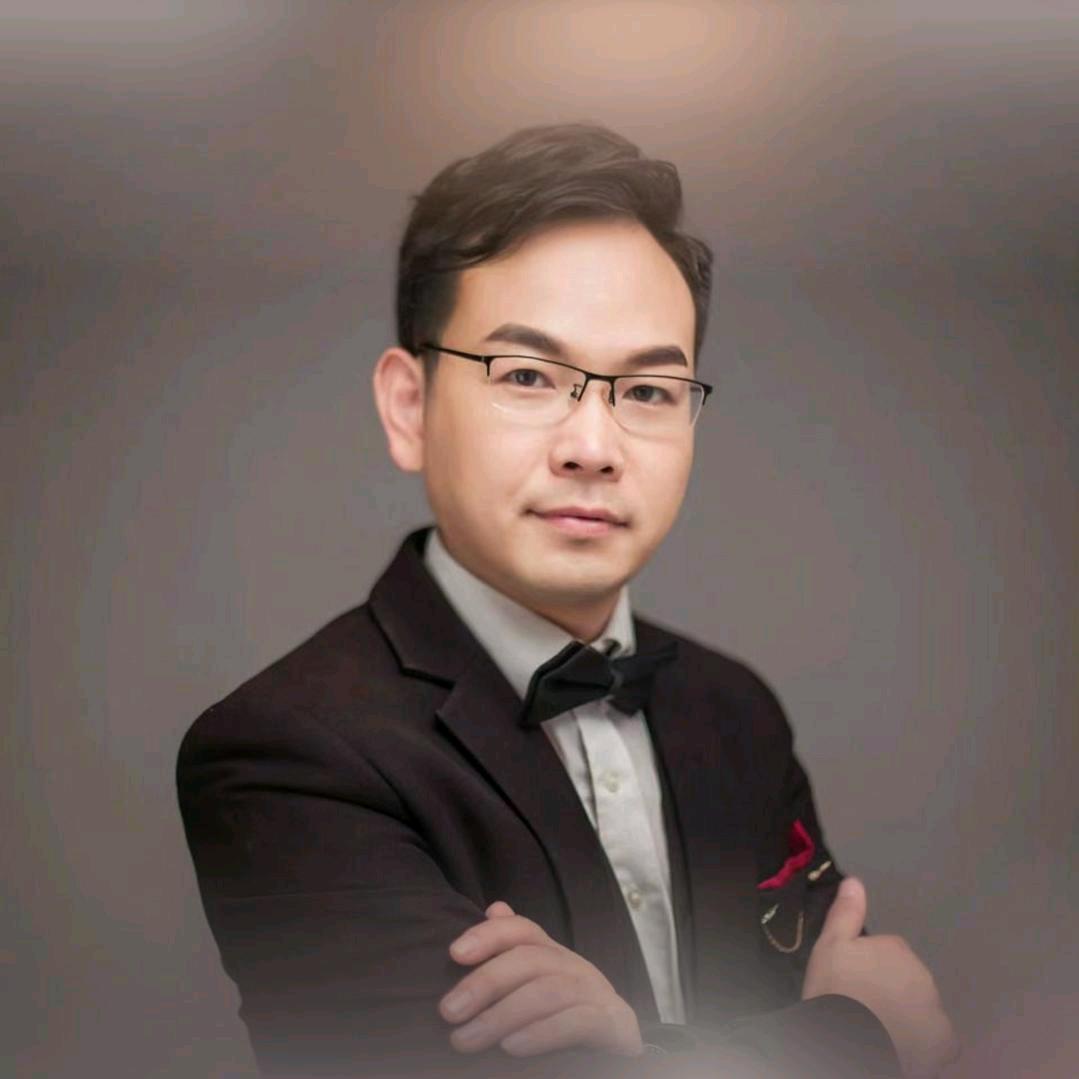 汉中潮玩日记CEO