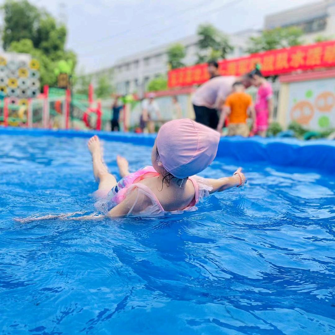 小赵.