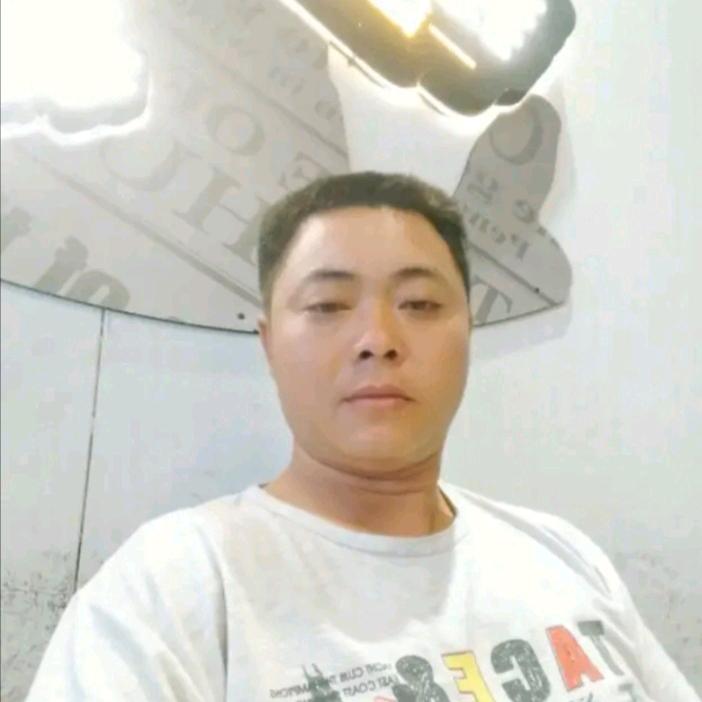 、努力拼搏。