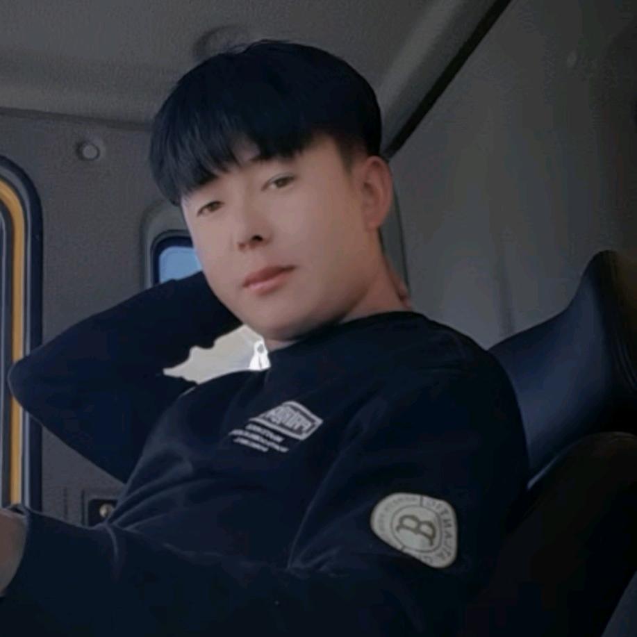 ℳ00后的挖机小哥🇨🇳