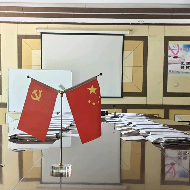 “鬼才”
