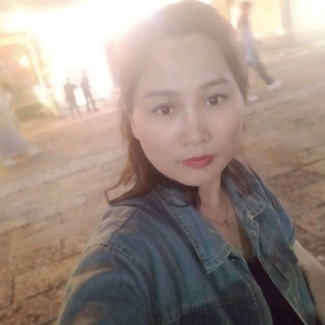 明媚
