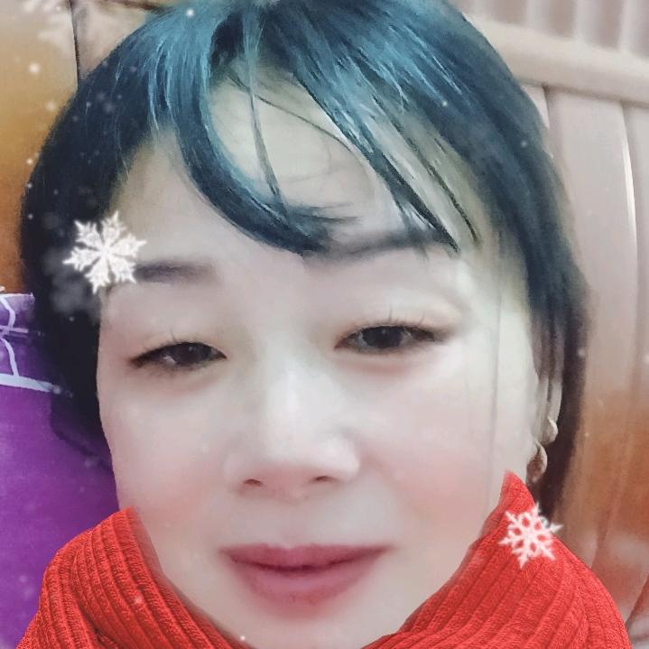 我是个开朗的人，也是幸福的人