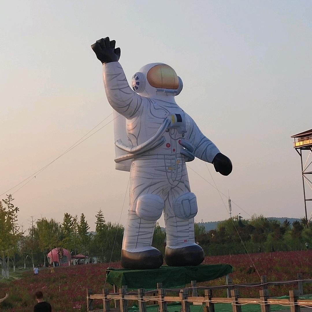赫尔何