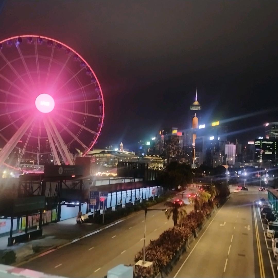 在阳光中微笑😁