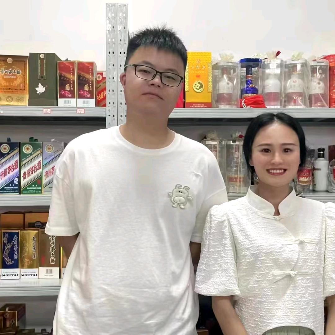 酒龙图小琳