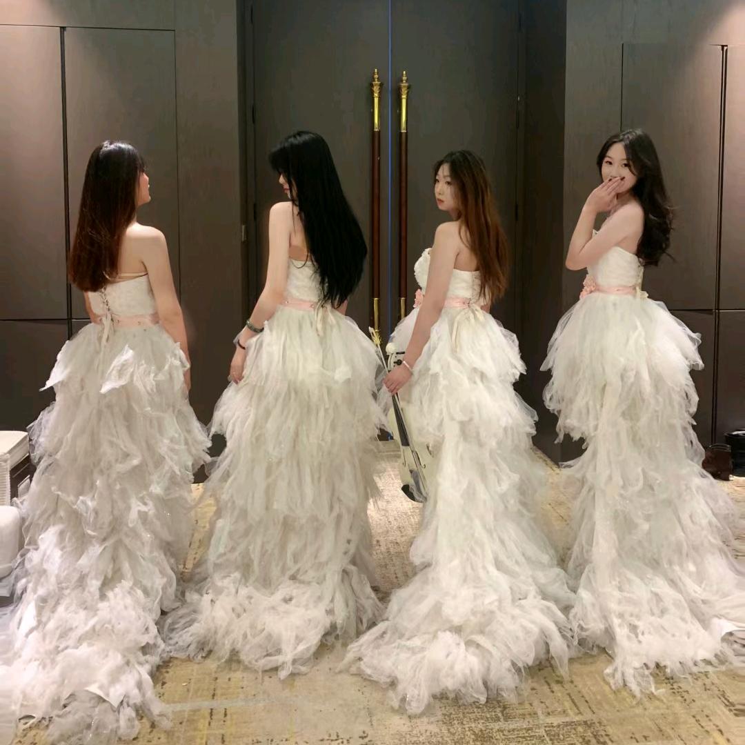 @干婚庆的☞团操教练<亮>