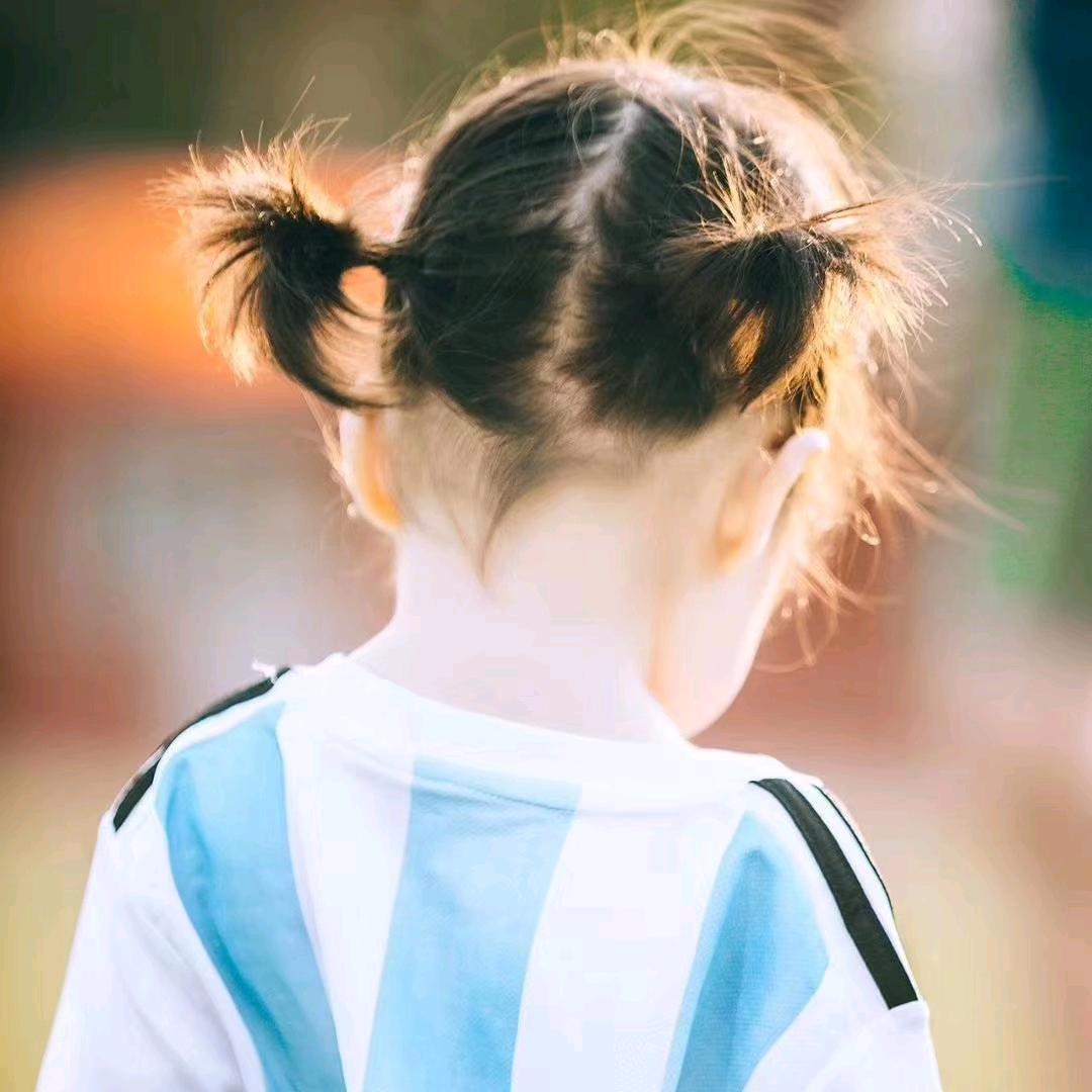 日照虫儿飞儿童摄影工作室