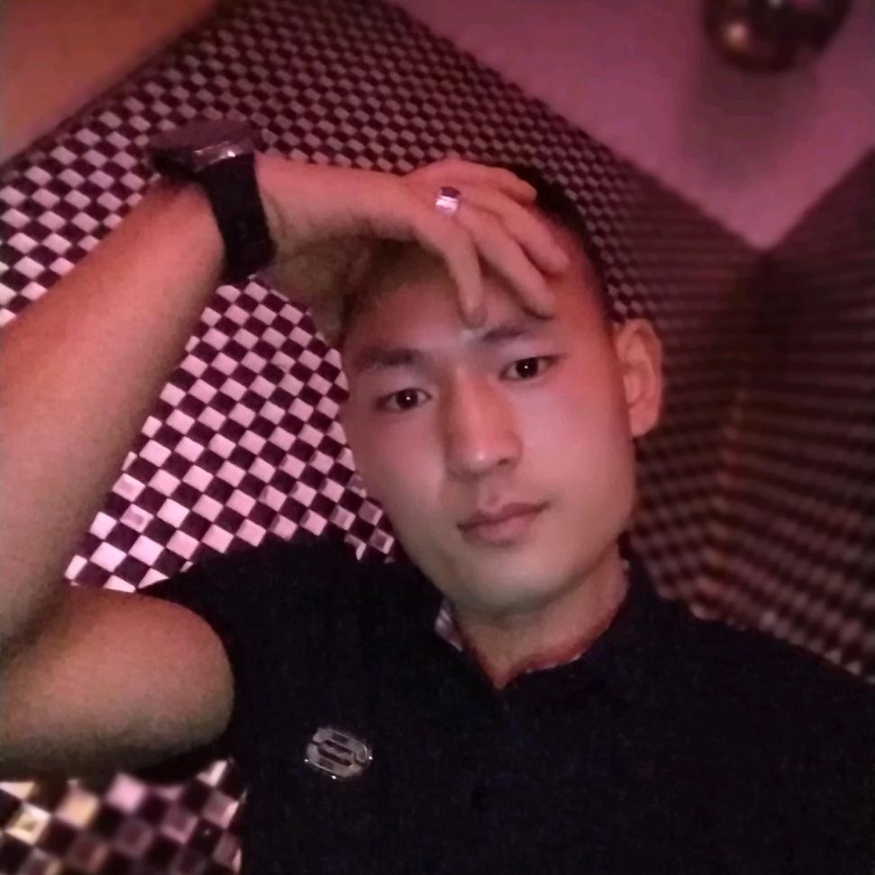 二龙🐉5522177332☺️☺️☺️