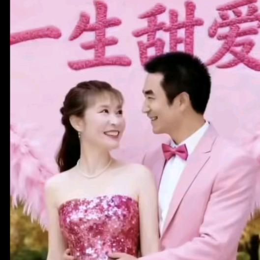 🌹🌹杨姐《一生平安🍎开心快乐😀》