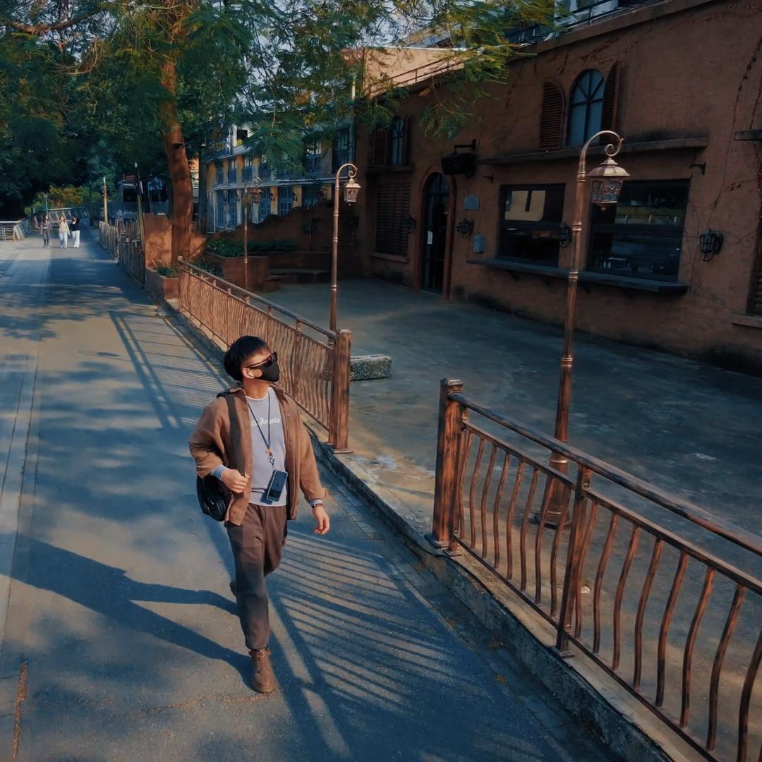 B𝗒 𝖦𝗈𝗌𝖺𝗆