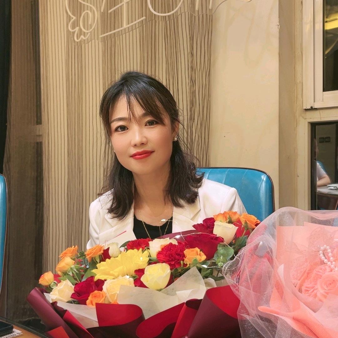 @浅笑嫣然