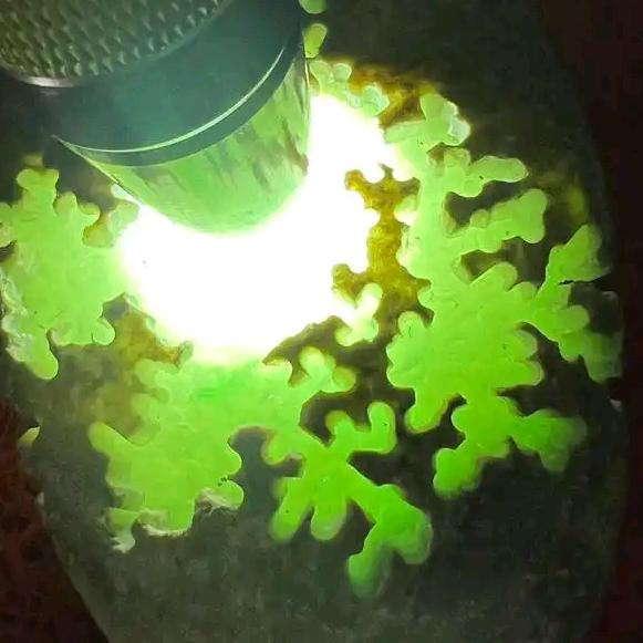 天然翡翠《岳》