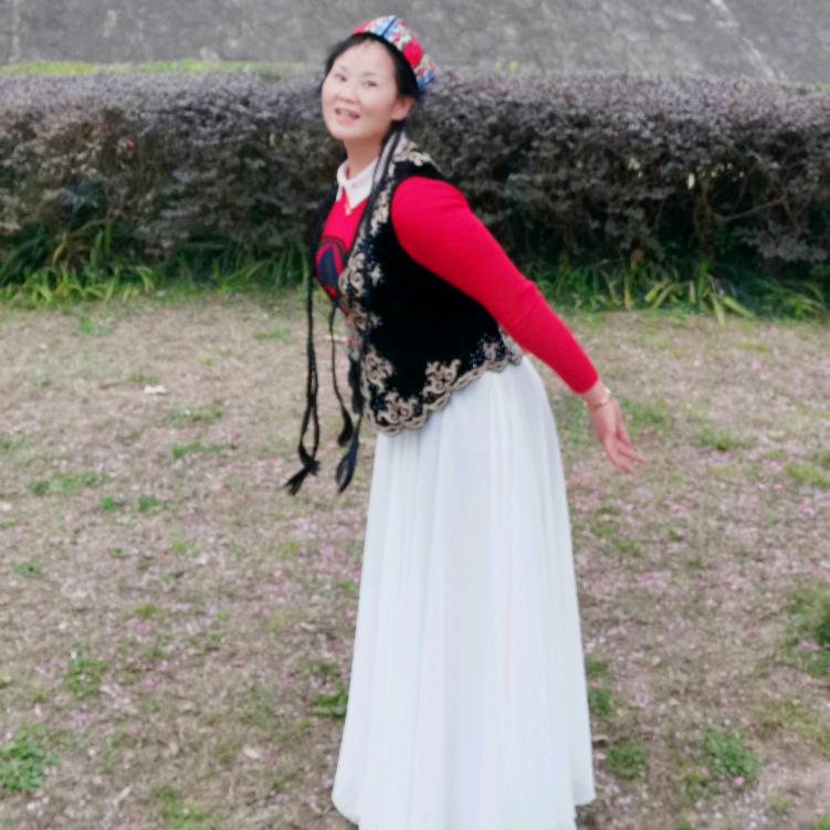 朵朵（关赞必回）