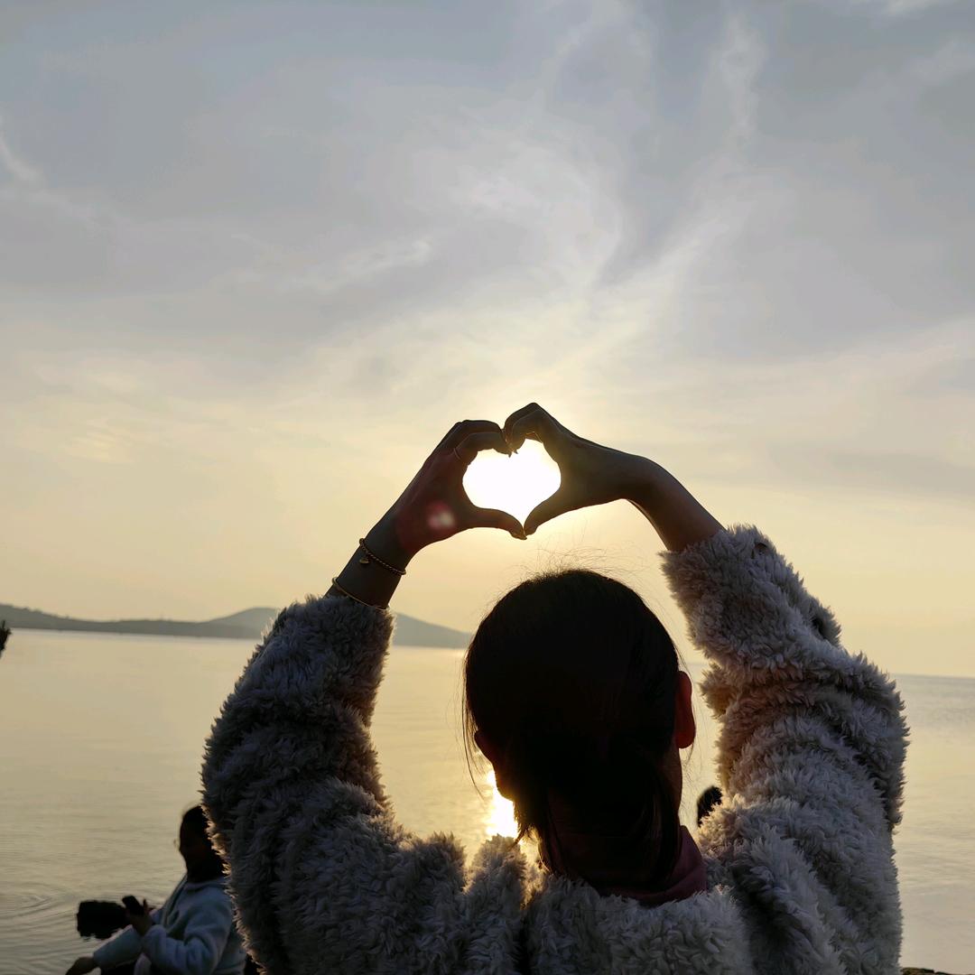 桥头孟婆，月上吴刚