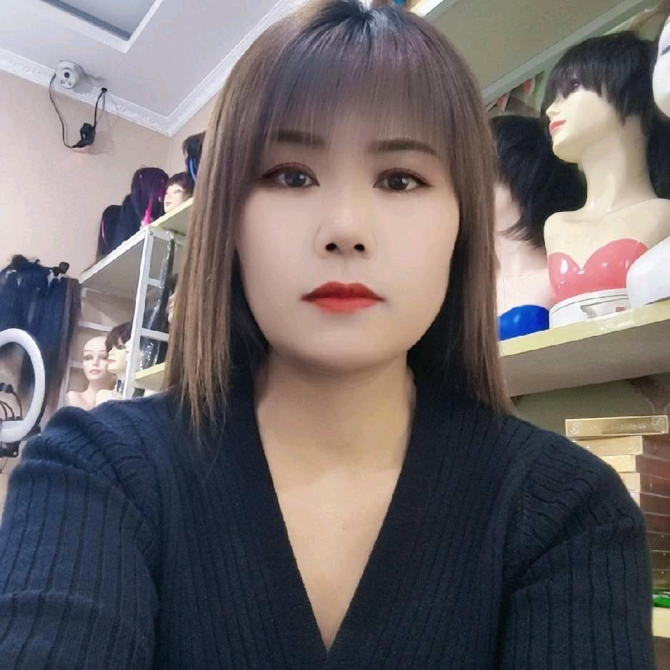 项城主角造型假发店