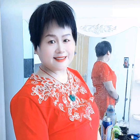 刘秀莲。