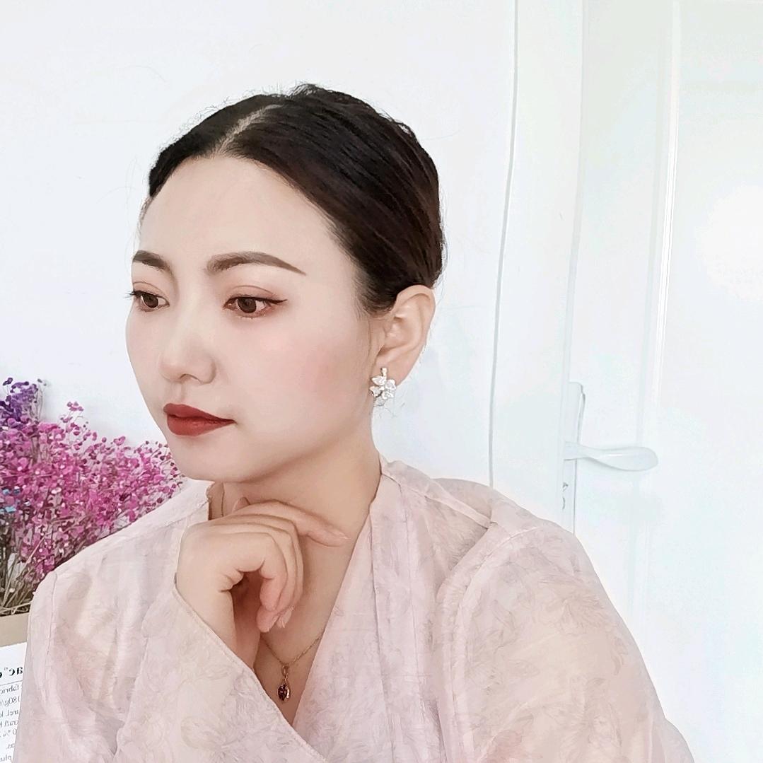 在乐都开美容院的玲老板