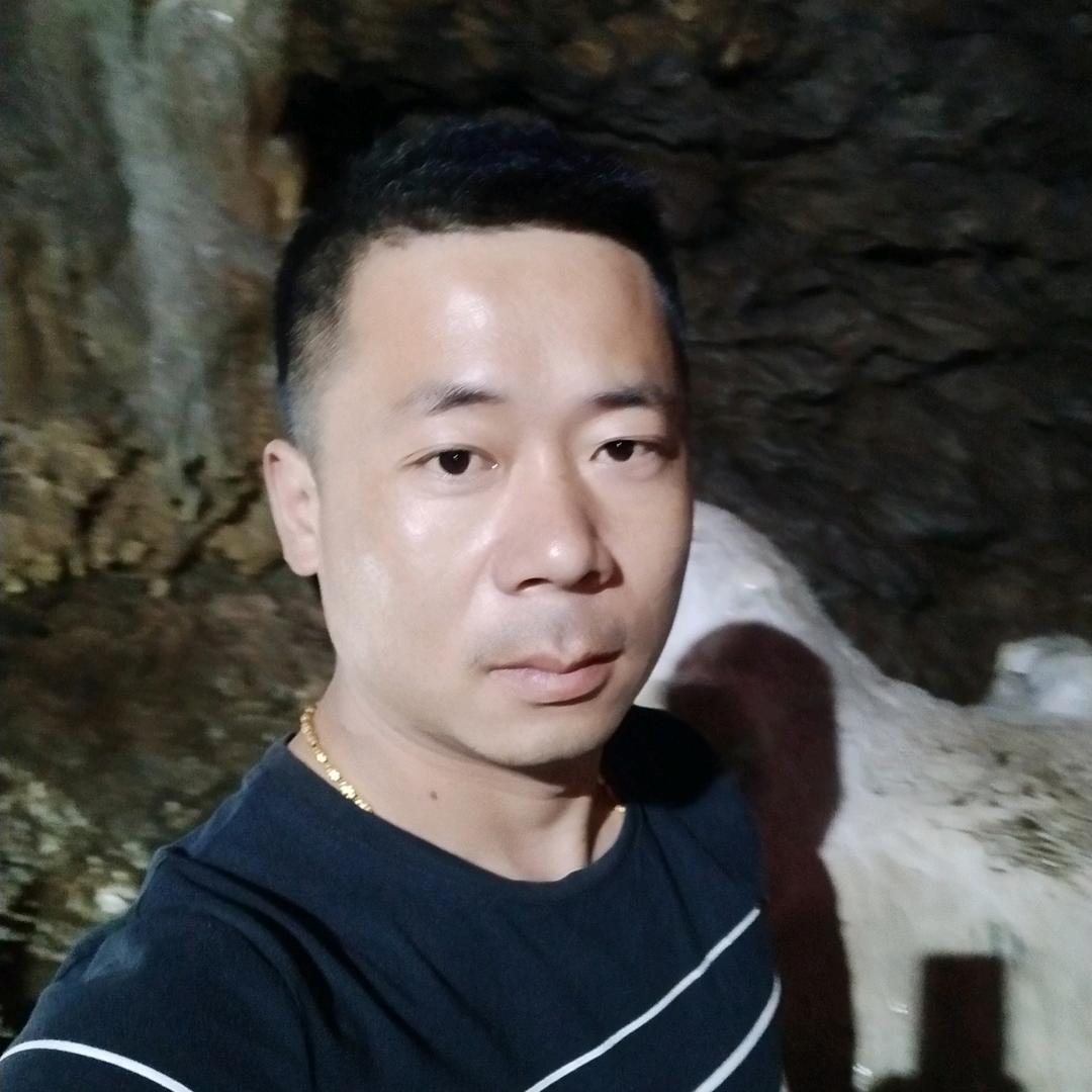 天天红餐饮管理有限公司，徐刚