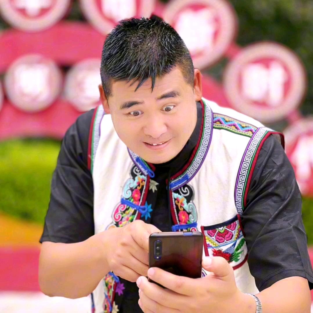 禄丰歪哥