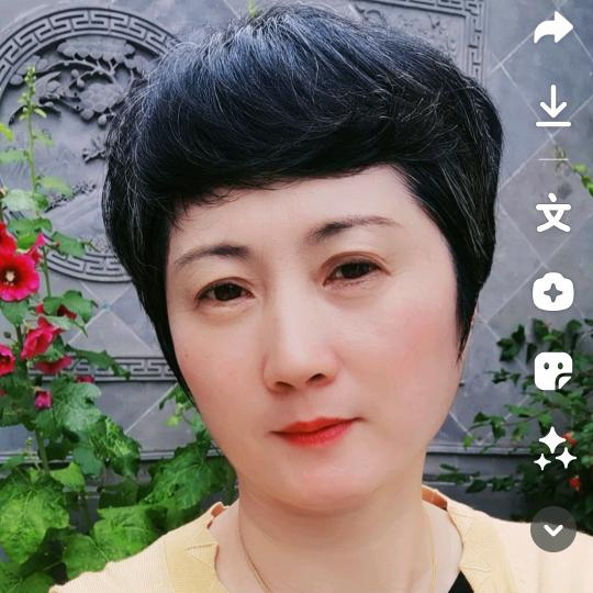 双胞胎姐妹(橱窗有好物)