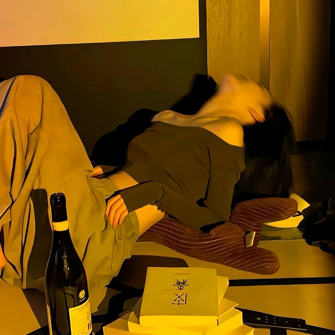悦享情语内衣店