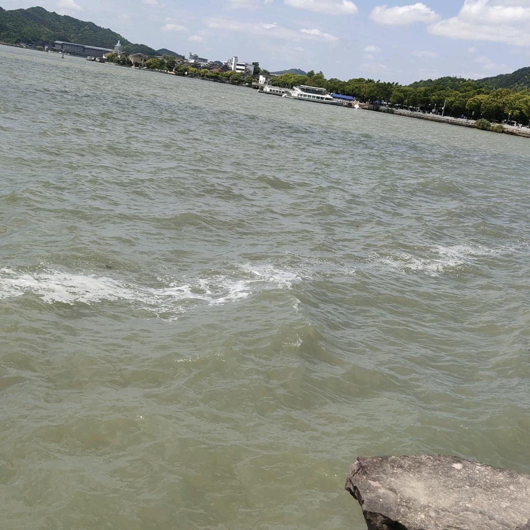 ༺天ཌ若ༀ有ༀ情ད༻