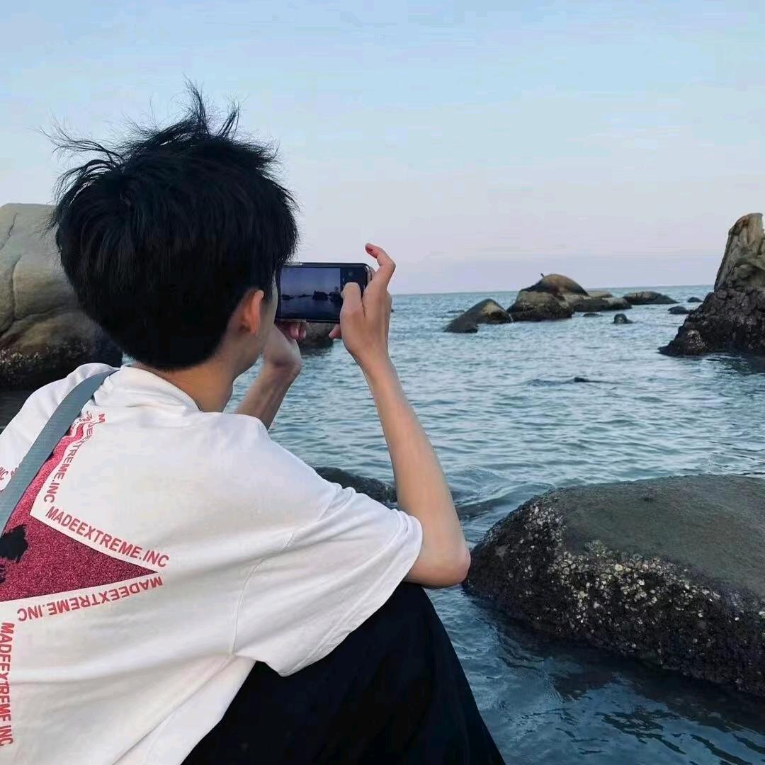 陆宝先生