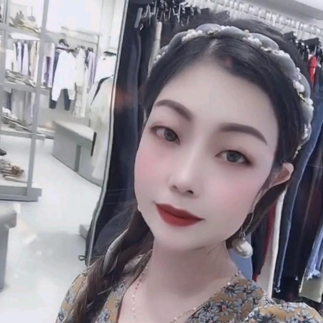 小月（连赞拉黑）