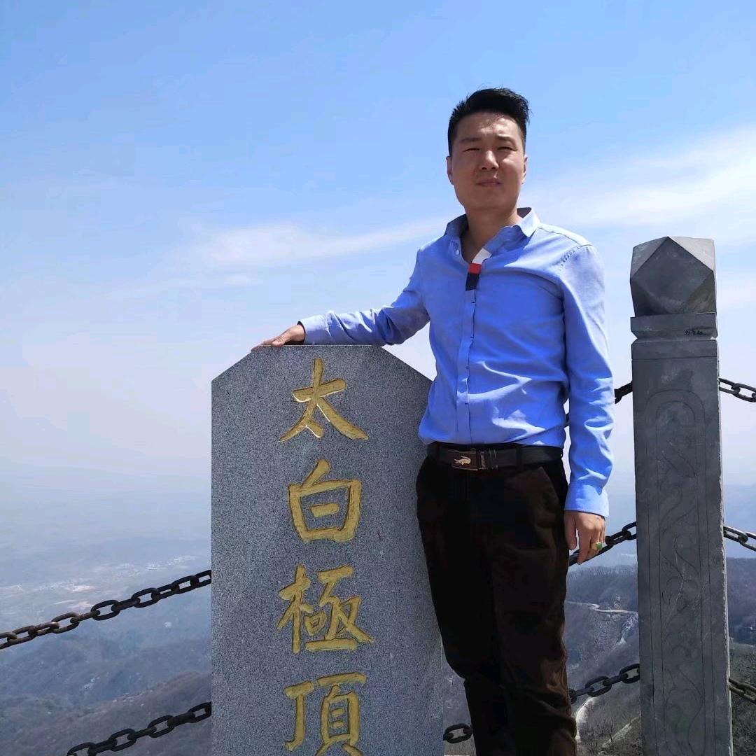 龙震海✨🎉🎸🎸🎸