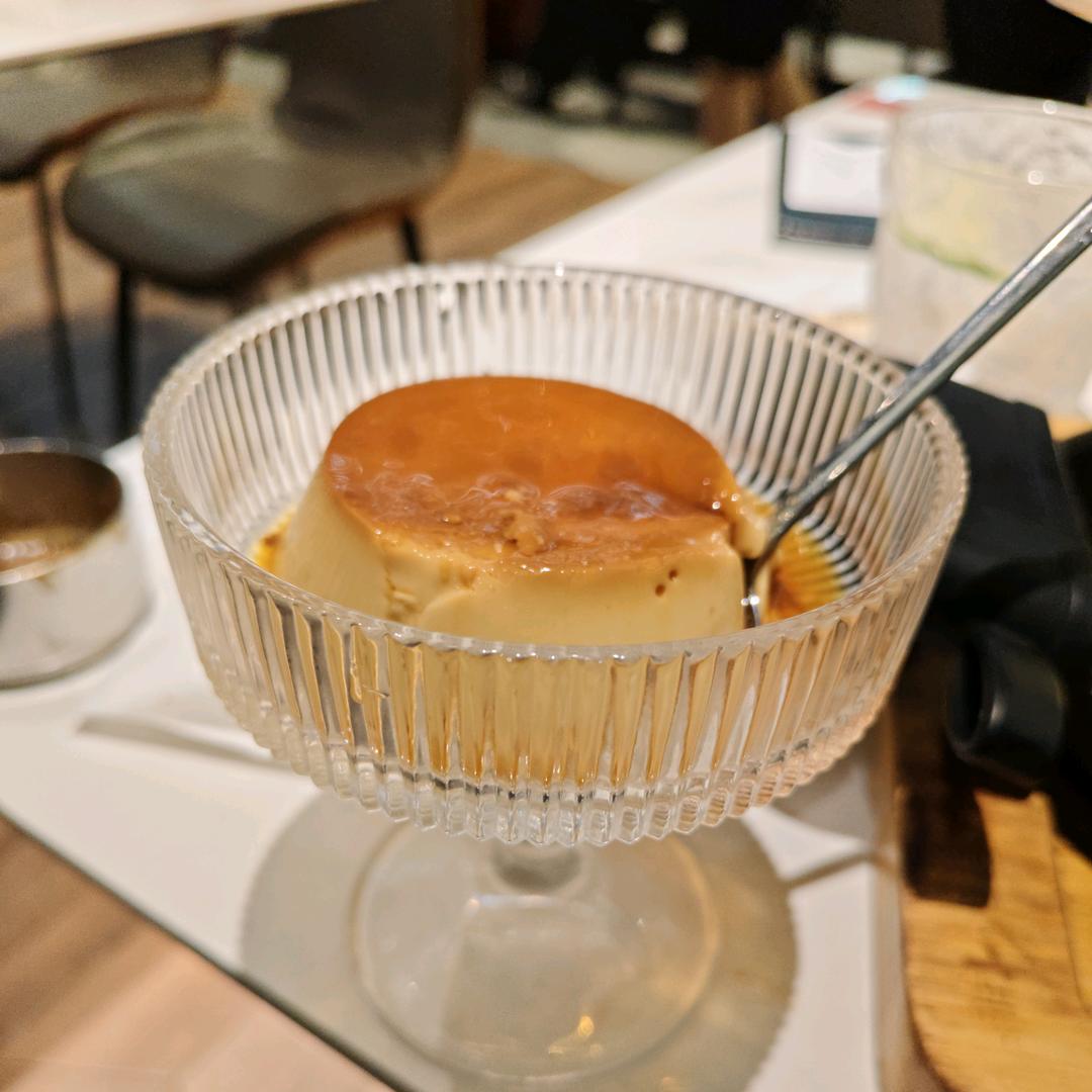 央凡丶