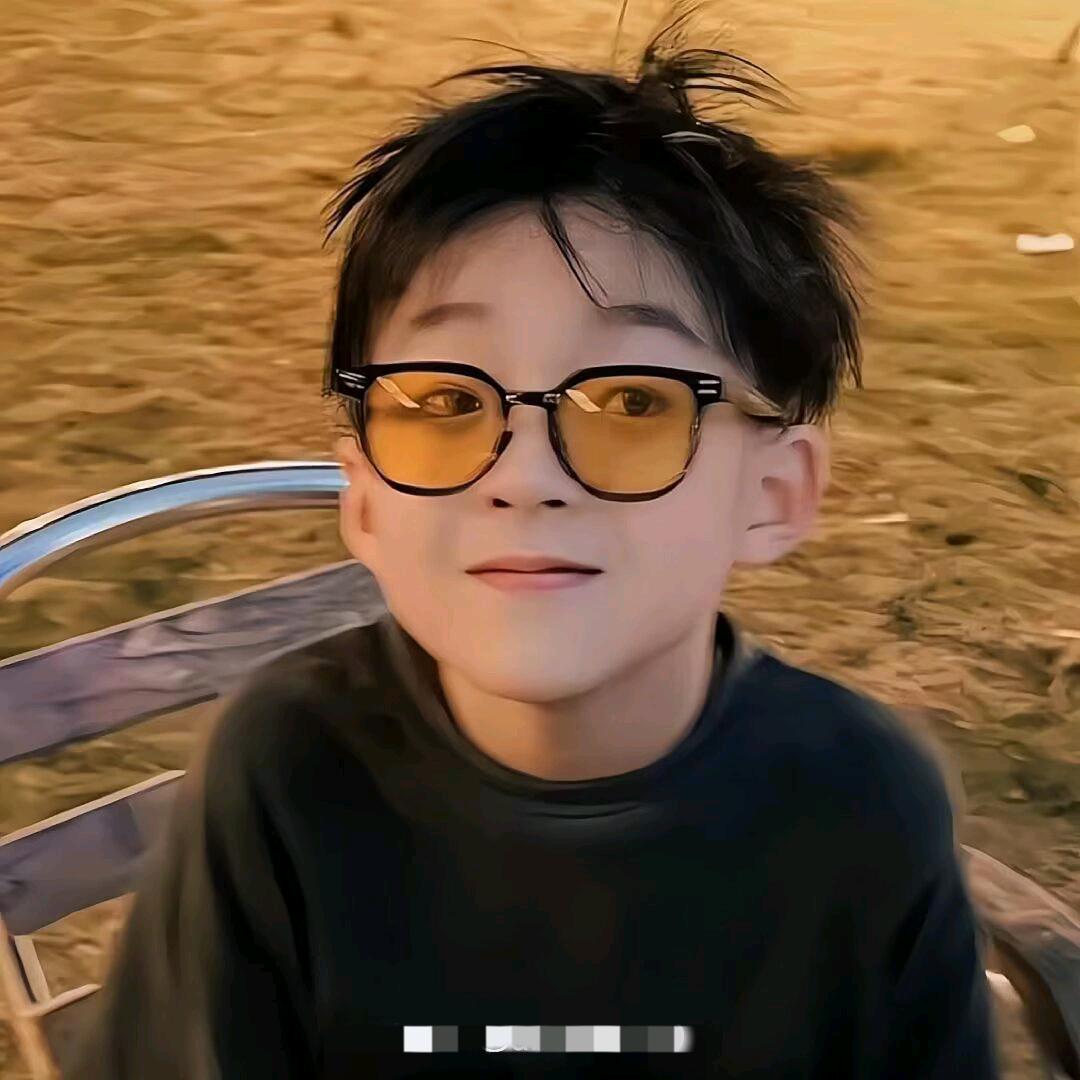 🚬斜杠♡̶҉青年ℳᥫᩣ