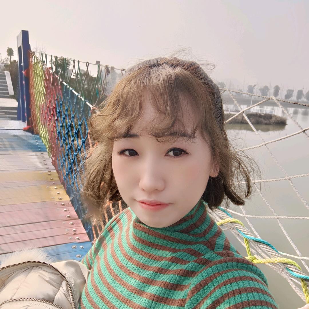 宫小随