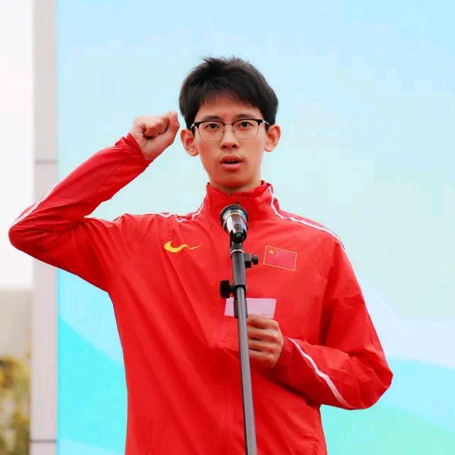 高尼凯克（逸爸）