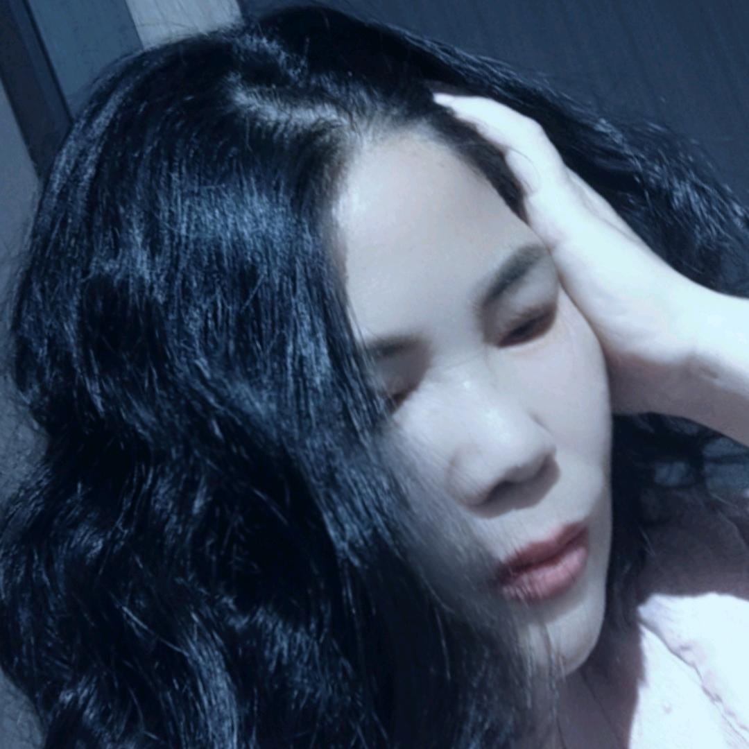 贵港卖（门.门窗）的 黄姐