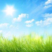 满船明月从此去，本是江湖寂寞人。