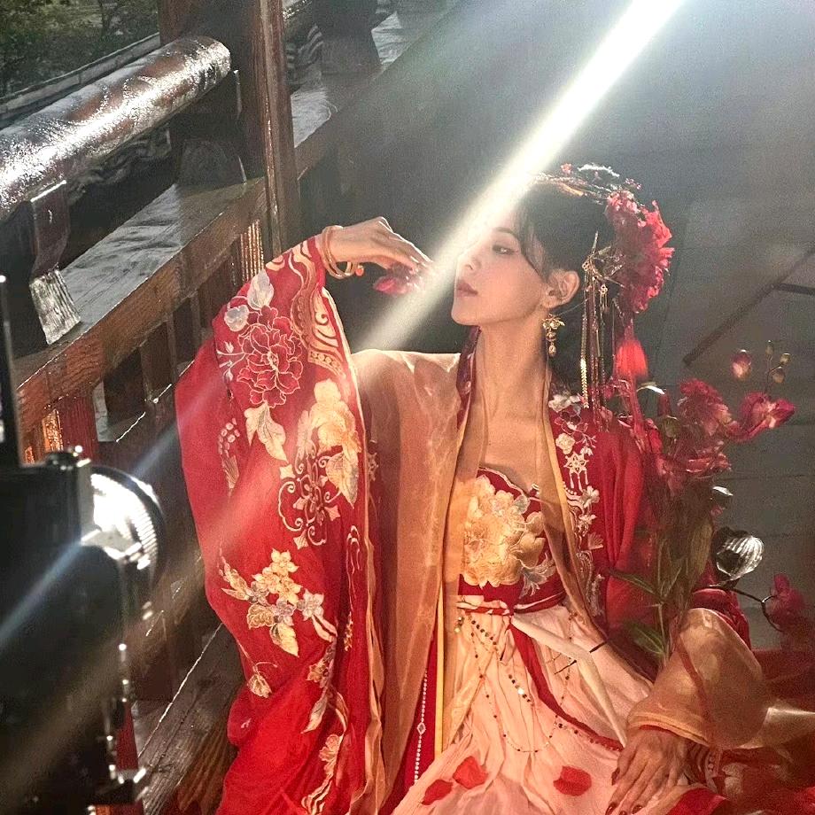 🌈爱人如养花